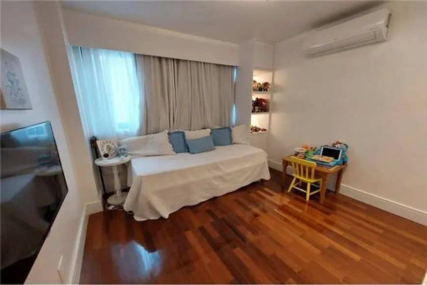 Apartamento 3 quartos Península